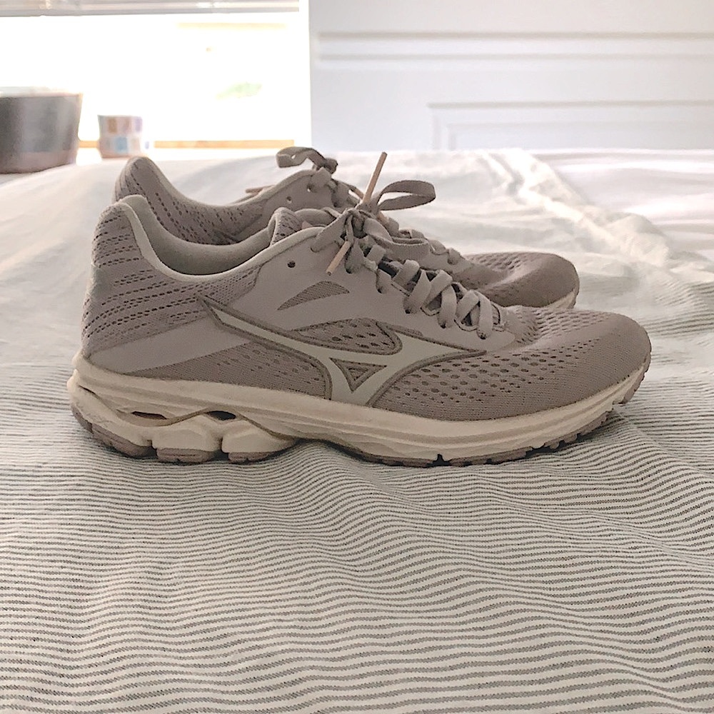 Misuno Waverider 23 Running Shoes